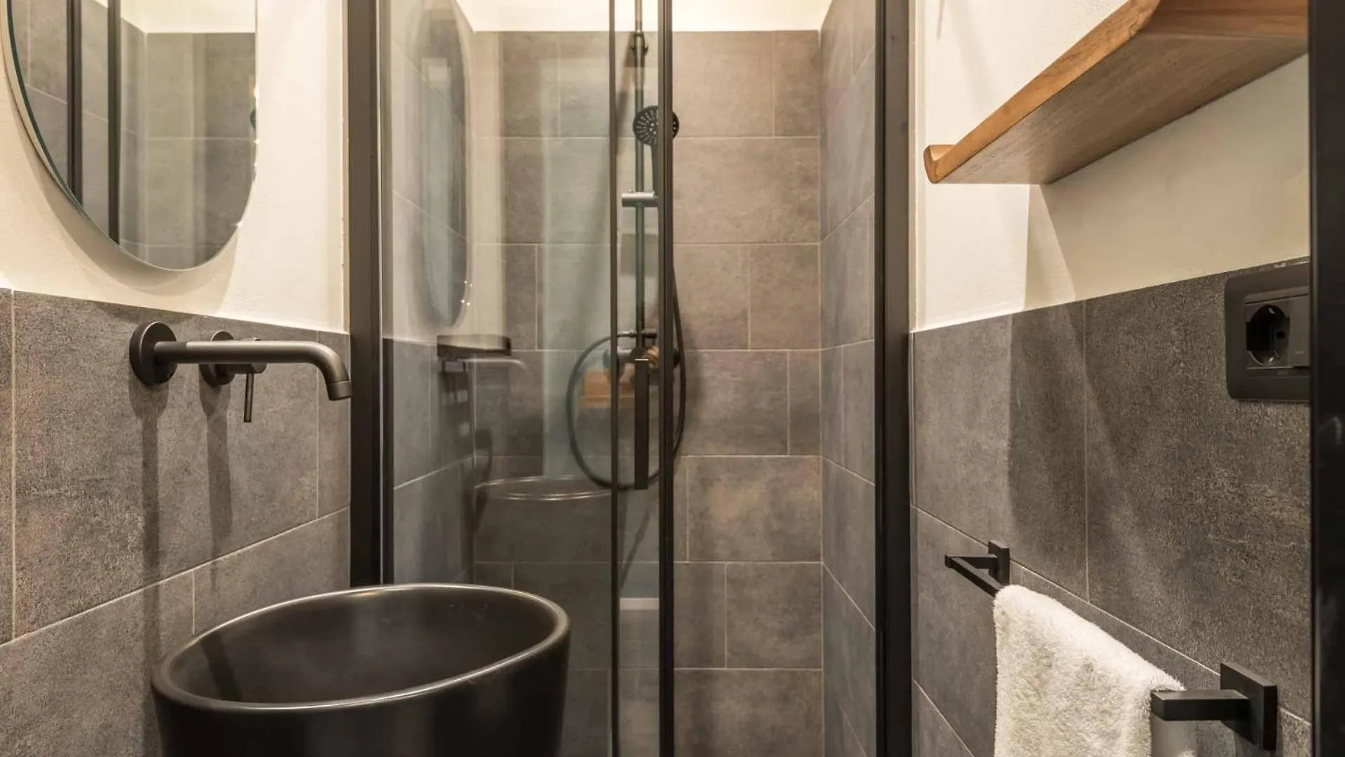 Guest house City Jungle, Terre Marine La Spezia Italy